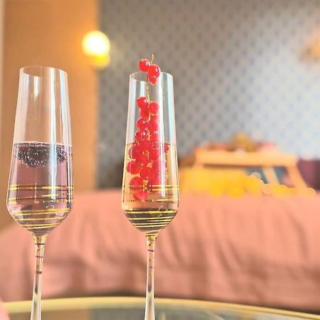 luxury room jacuzzi centre ville haut de gamme Mulhouse Extérieur photo