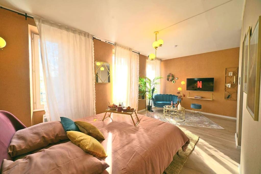 luxury room jacuzzi centre ville haut de gamme Mulhouse Extérieur photo