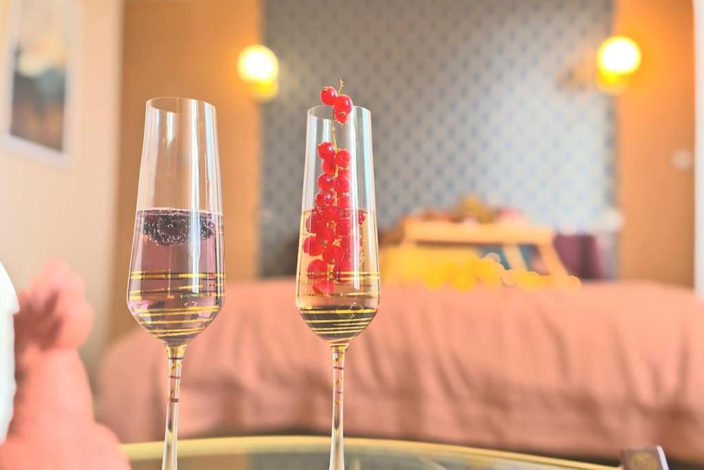 luxury room jacuzzi centre ville haut de gamme Mulhouse Extérieur photo