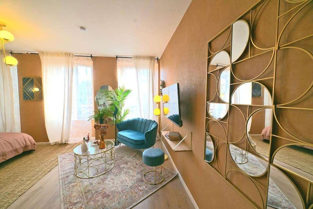 luxury room jacuzzi centre ville haut de gamme Mulhouse Extérieur photo
